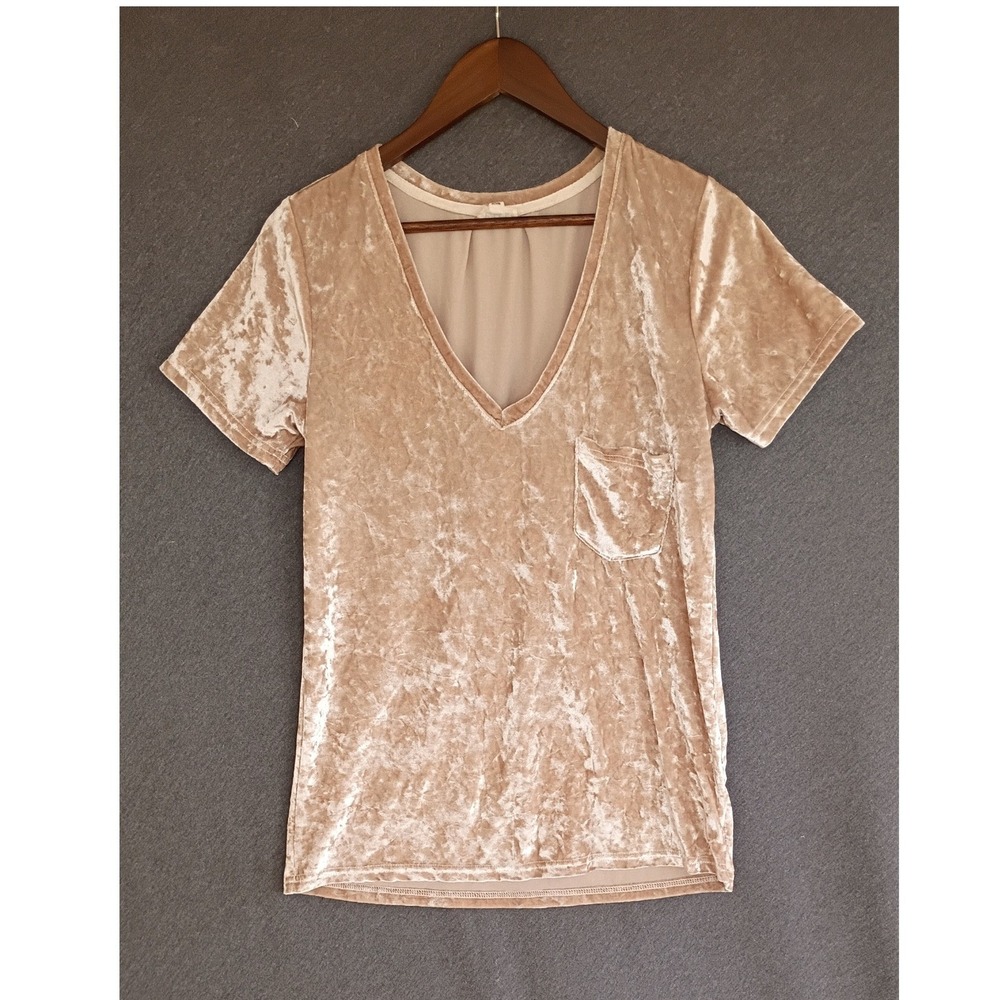 POL Womens Champagne Beige Crushed Velvet V-Neck Pocket T-Shirt Size S
